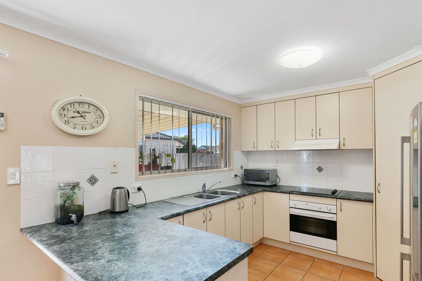 209 Dayman Street, Urangan QLD 4655, Urangan - Thumbnail 6