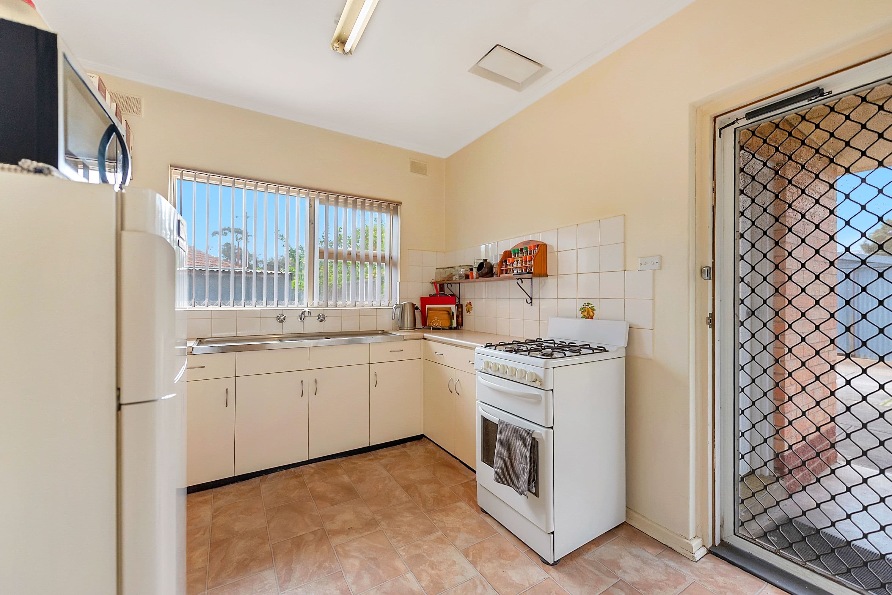 6 Garnaut Avenue, Pooraka SA 5095, Pooraka - Thumbnail 3