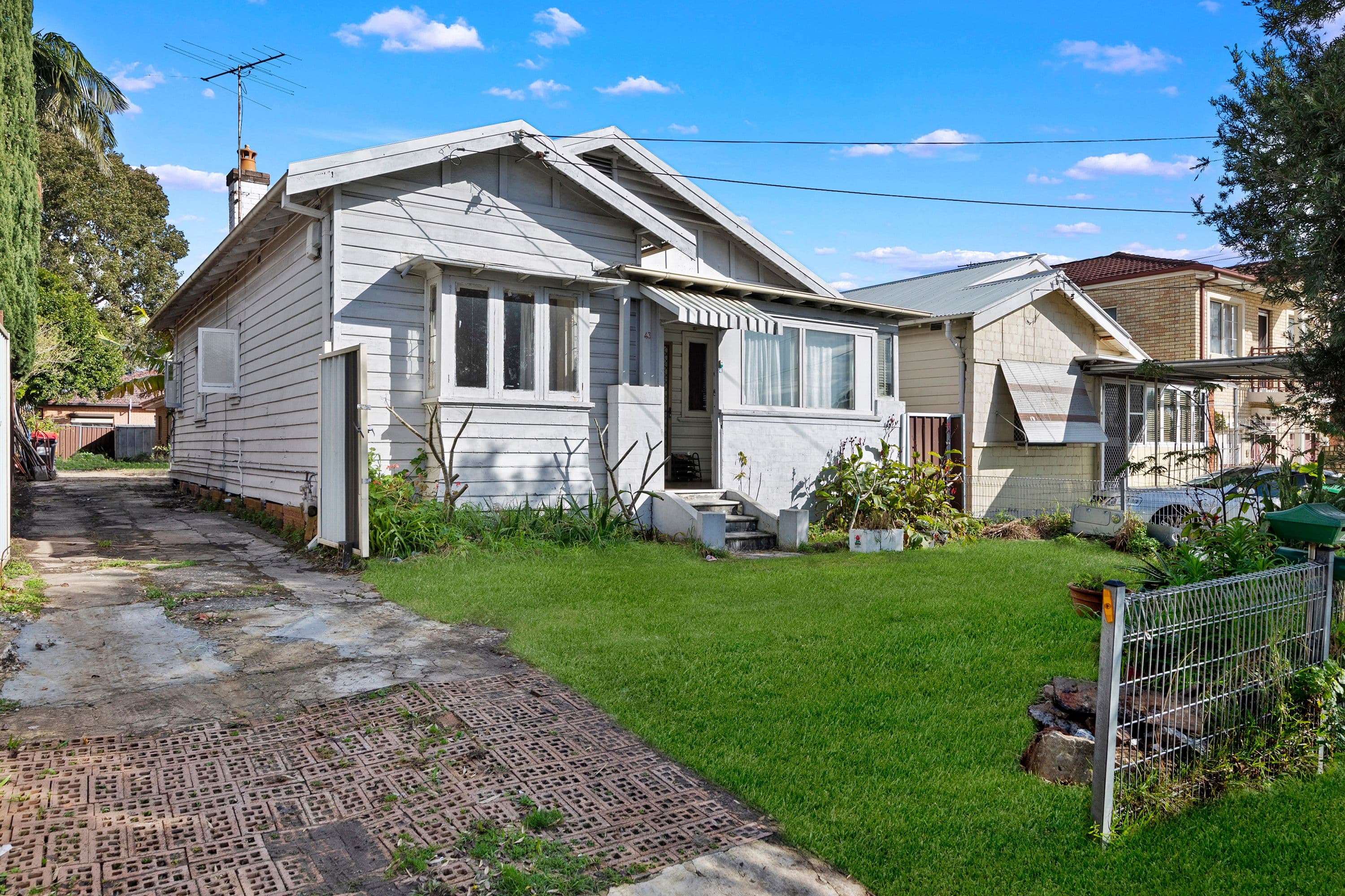 43 King Georges Road, Wiley Park NSW 2195, Wiley Park - Thumbnail 2