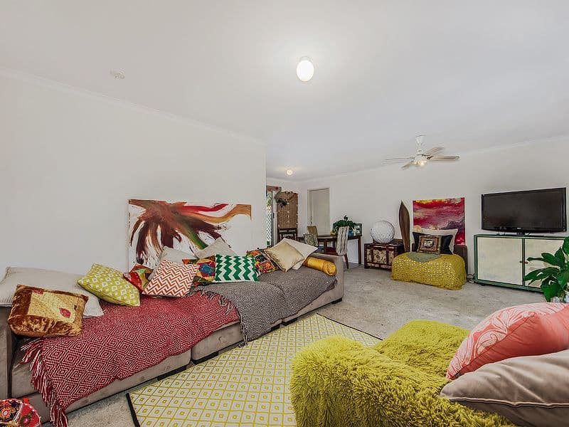 8 Gladful Court, VARSITY LAKES QLD 4227, Varsity Lakes - Thumbnail 4