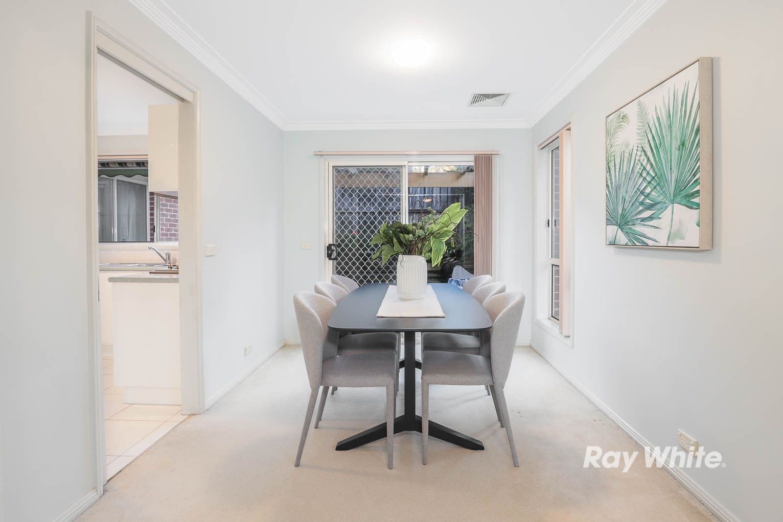 21 Longley Place, Castle Hill - Thumbnail 4