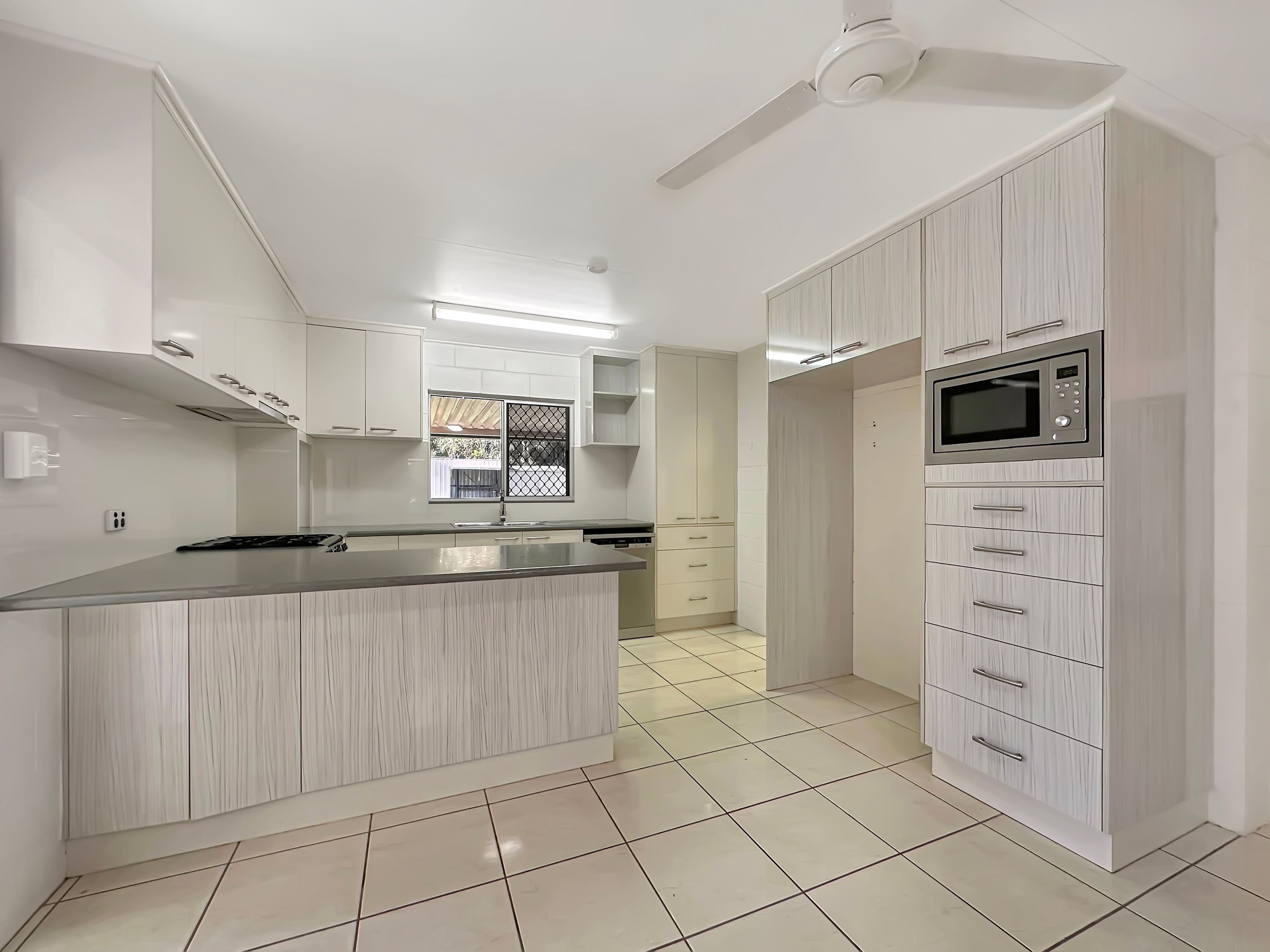 4 Roy Street, Sarina QLD 4737, Sarina - Thumbnail 5