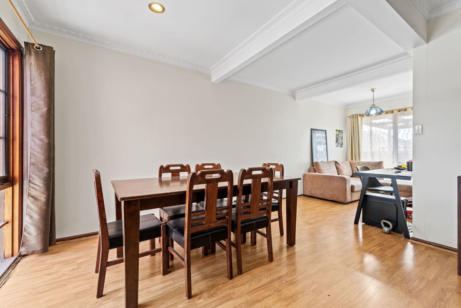 4 Lyons Street, Mount Waverley VIC 3149, Mount Waverley - Thumbnail 3
