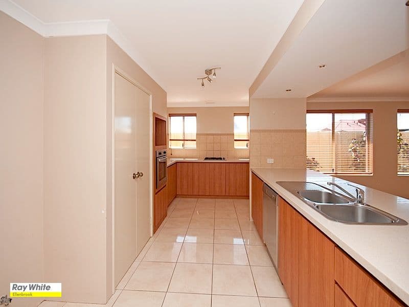 26 Withnell Drive, ELLENBROOK WA 6069, Ellenbrook - Thumbnail 3