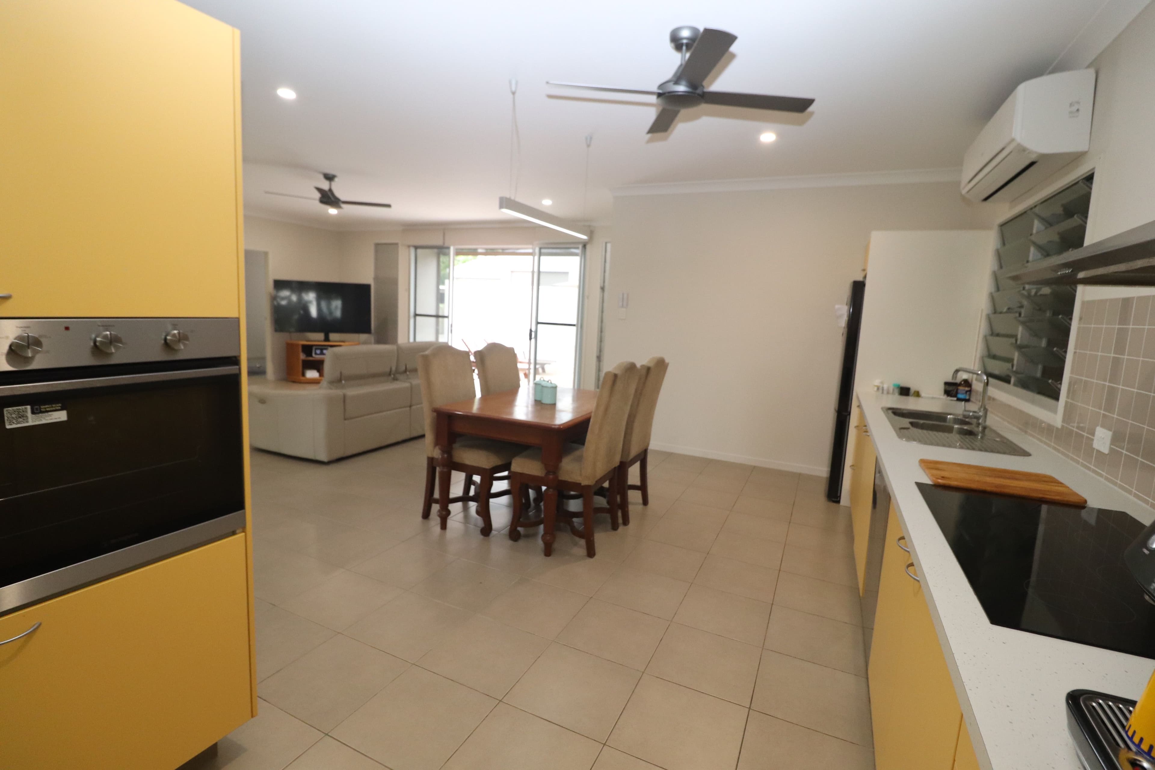 12 Cassia Street, Forrest Beach QLD 4850, Forrest Beach - Thumbnail 4