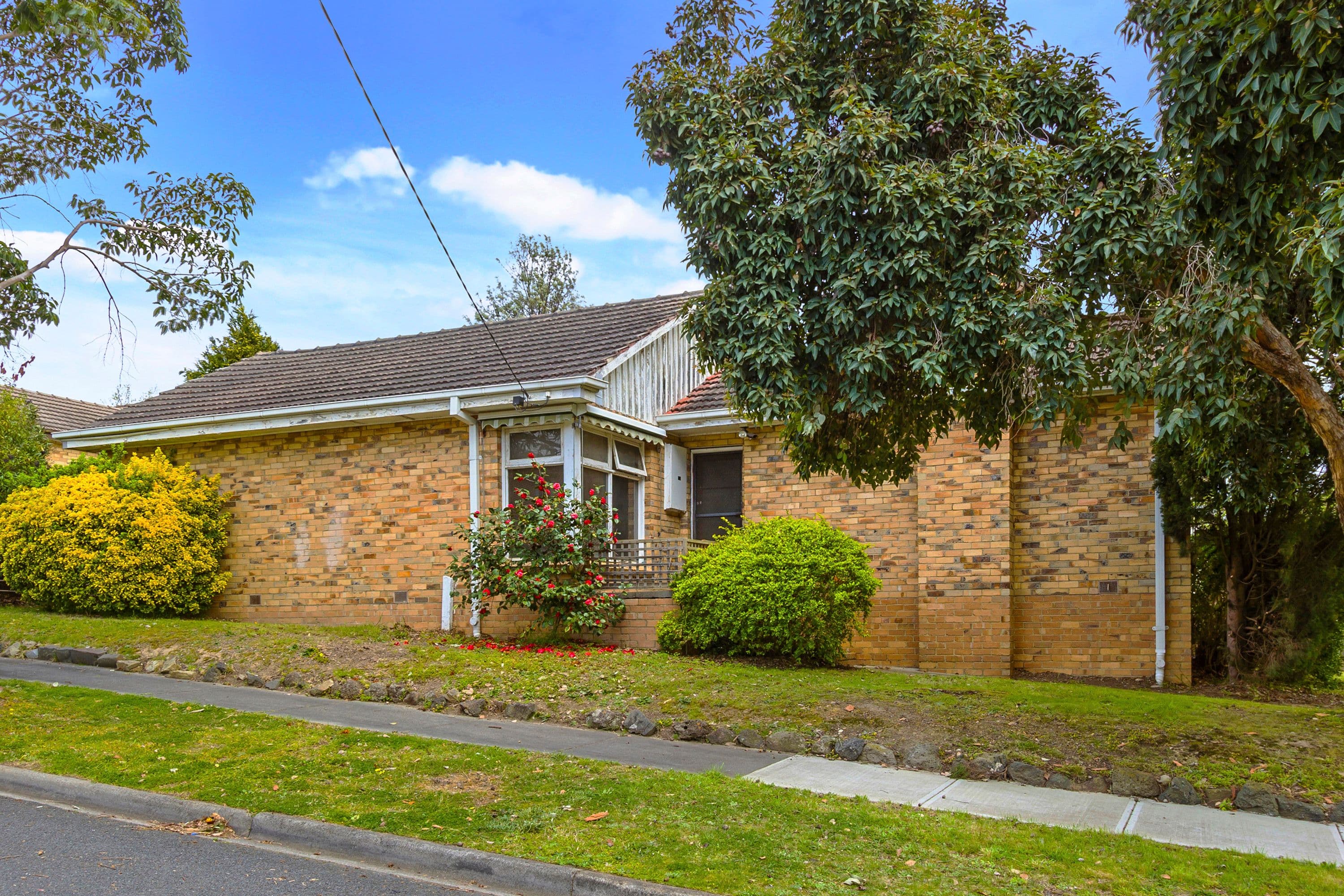 10 Valda Avenue, Mont Albert North VIC 3129, Mont Albert North - Thumbnail 2