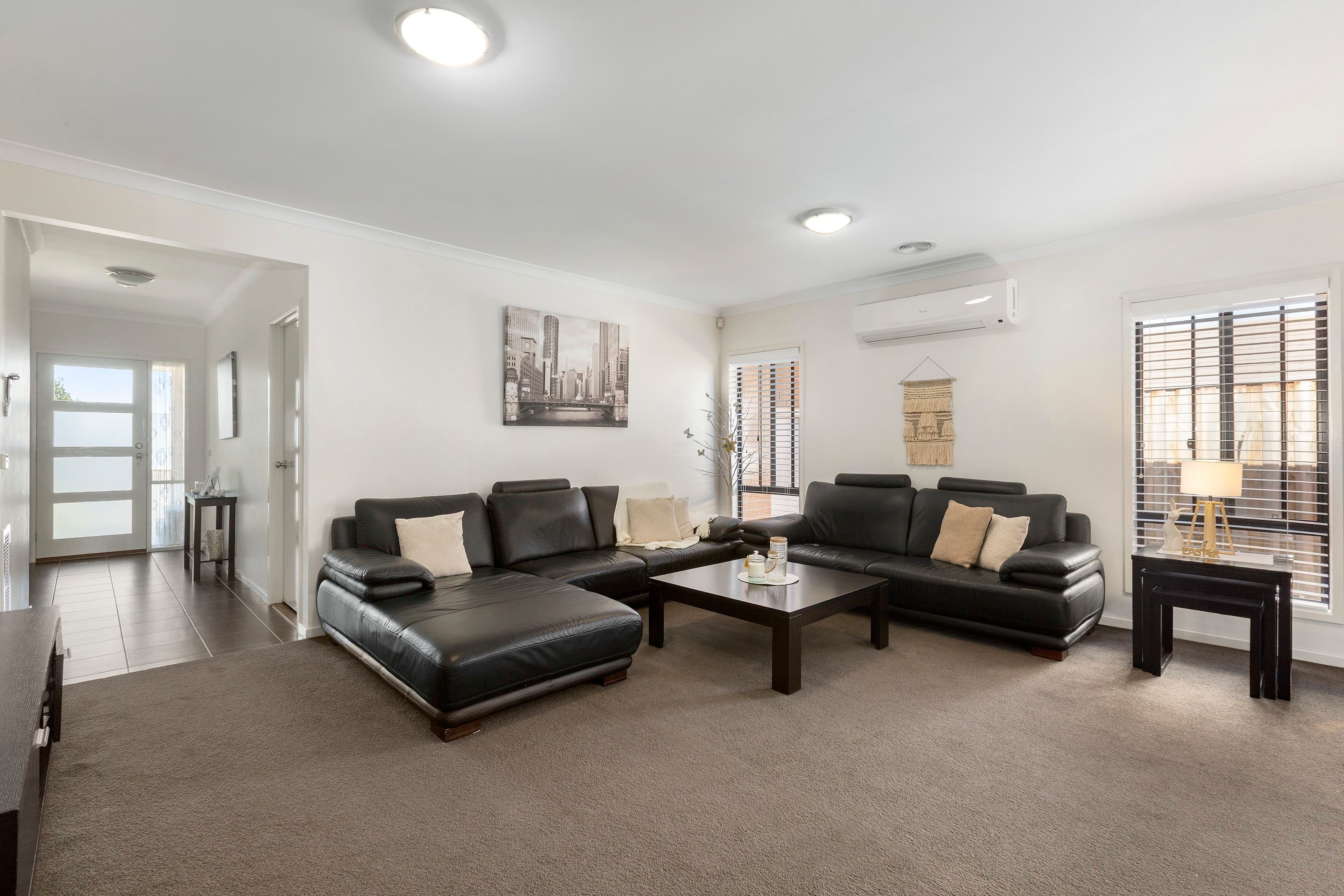 17 Lanner Way, Doreen VIC 3754, Doreen - Thumbnail 2