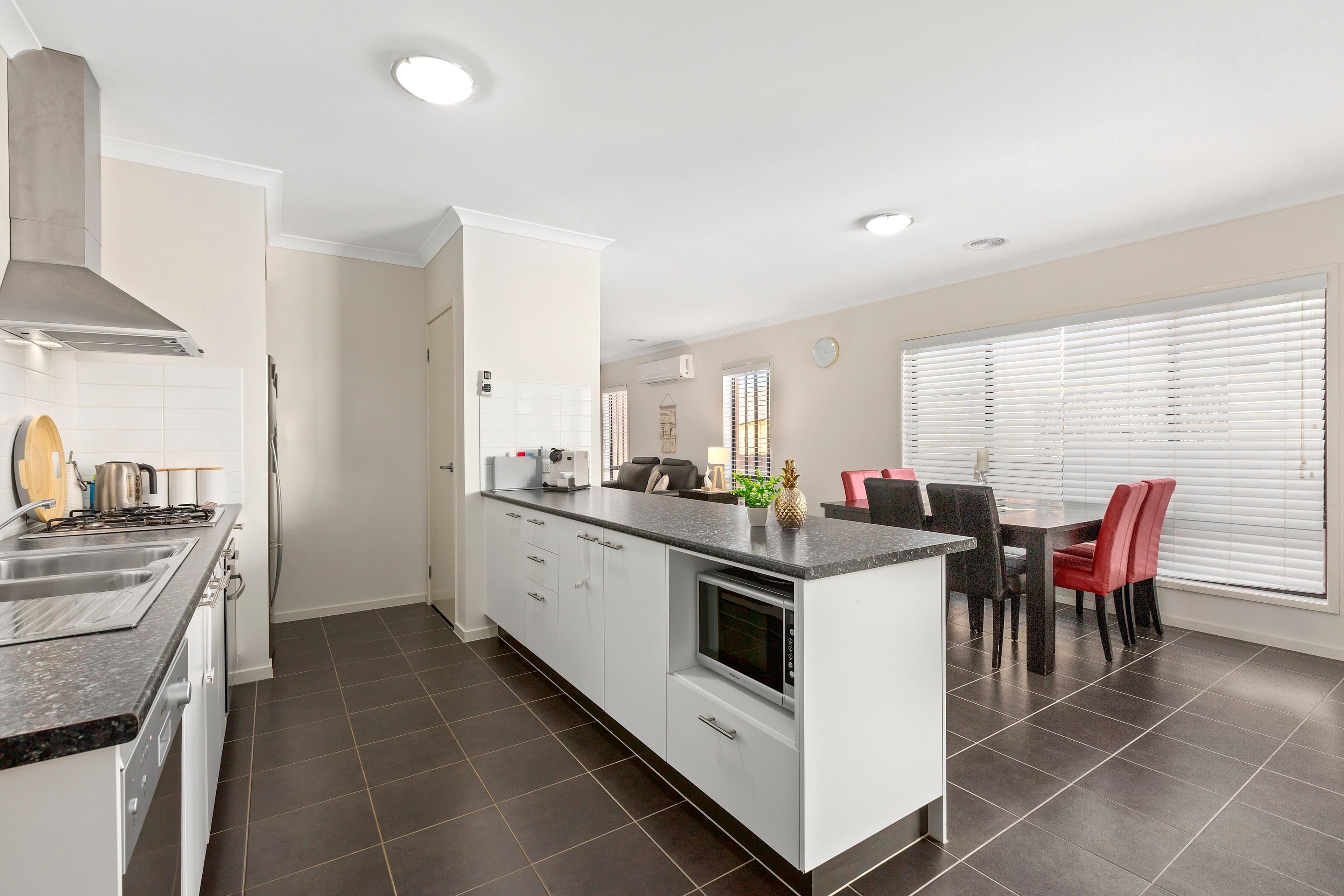 17 Lanner Way, Doreen VIC 3754, Doreen - Thumbnail 4