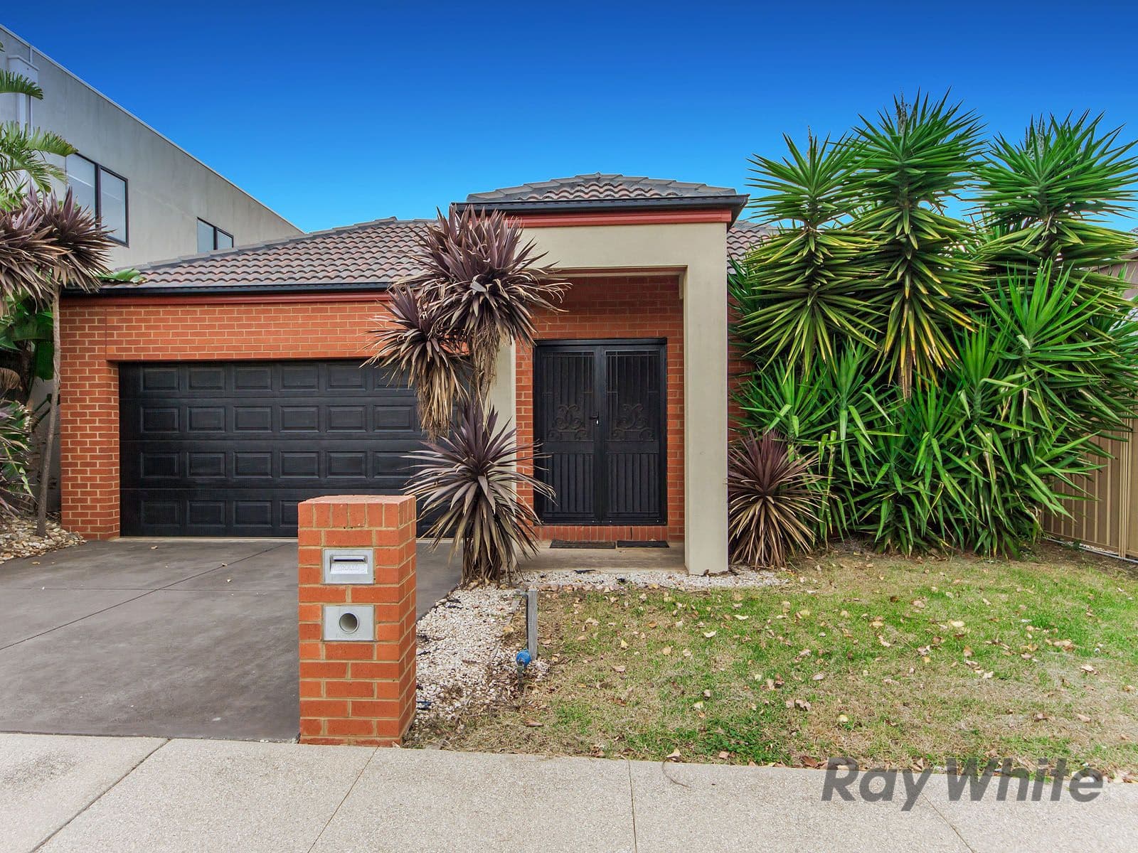 34 Medfield Avenue, Avondale Heights VIC 3034, Avondale Heights - Image 1