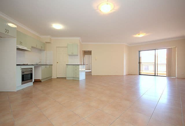 28 Meredith Street, BANKSTOWN NSW 2200, Bankstown - Thumbnail 2