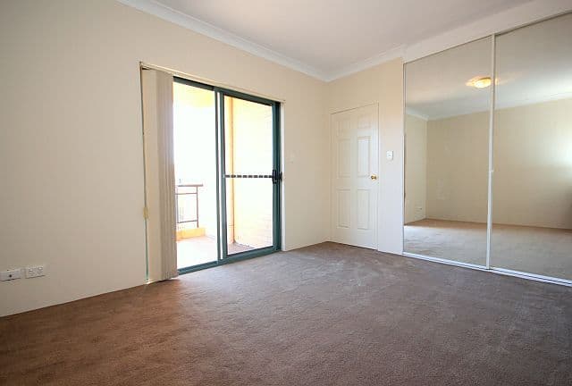 28 Meredith Street, BANKSTOWN NSW 2200, Bankstown - Thumbnail 4