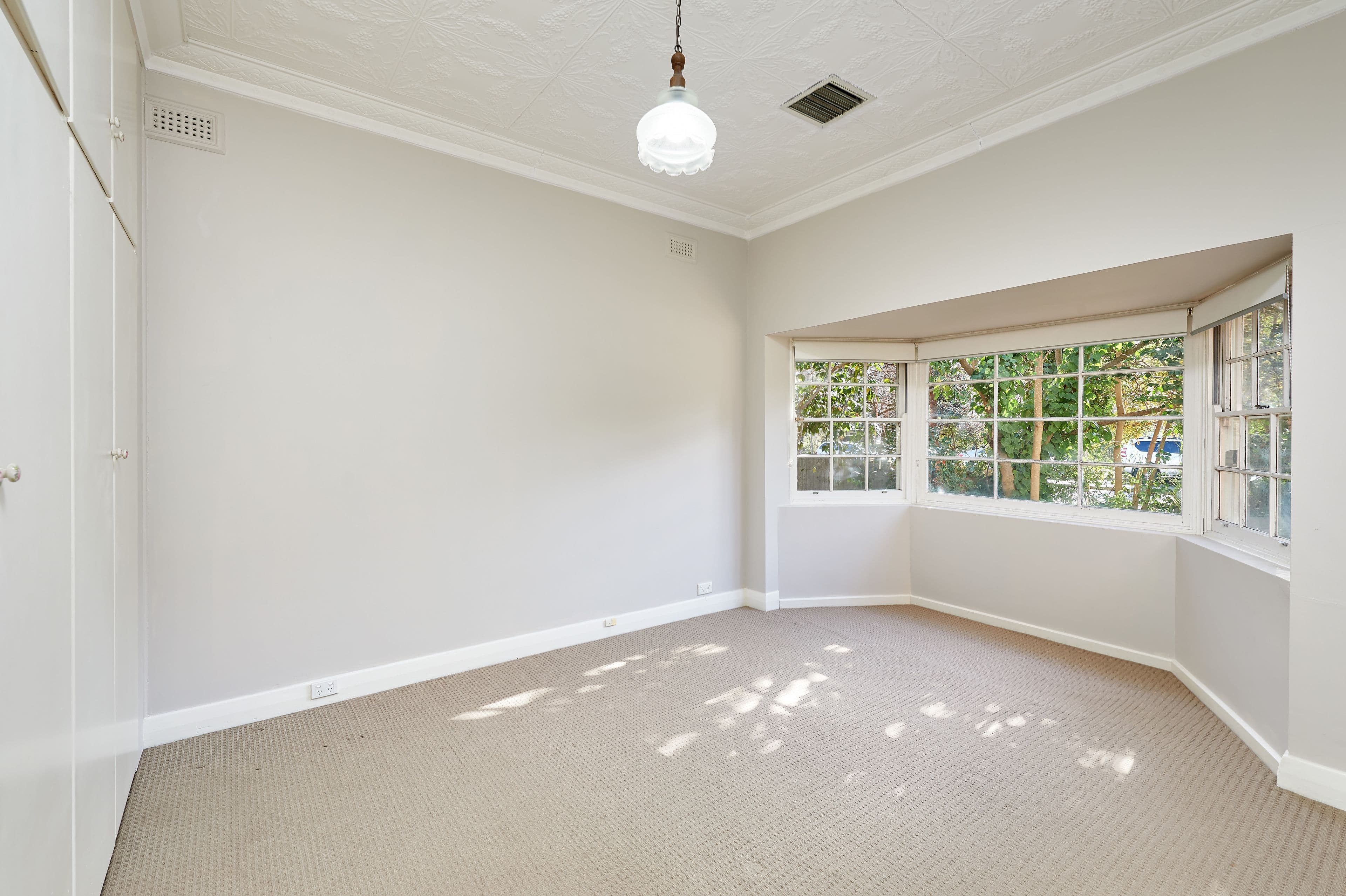 34 The Esplanade, Wagga Wagga - Thumbnail 3