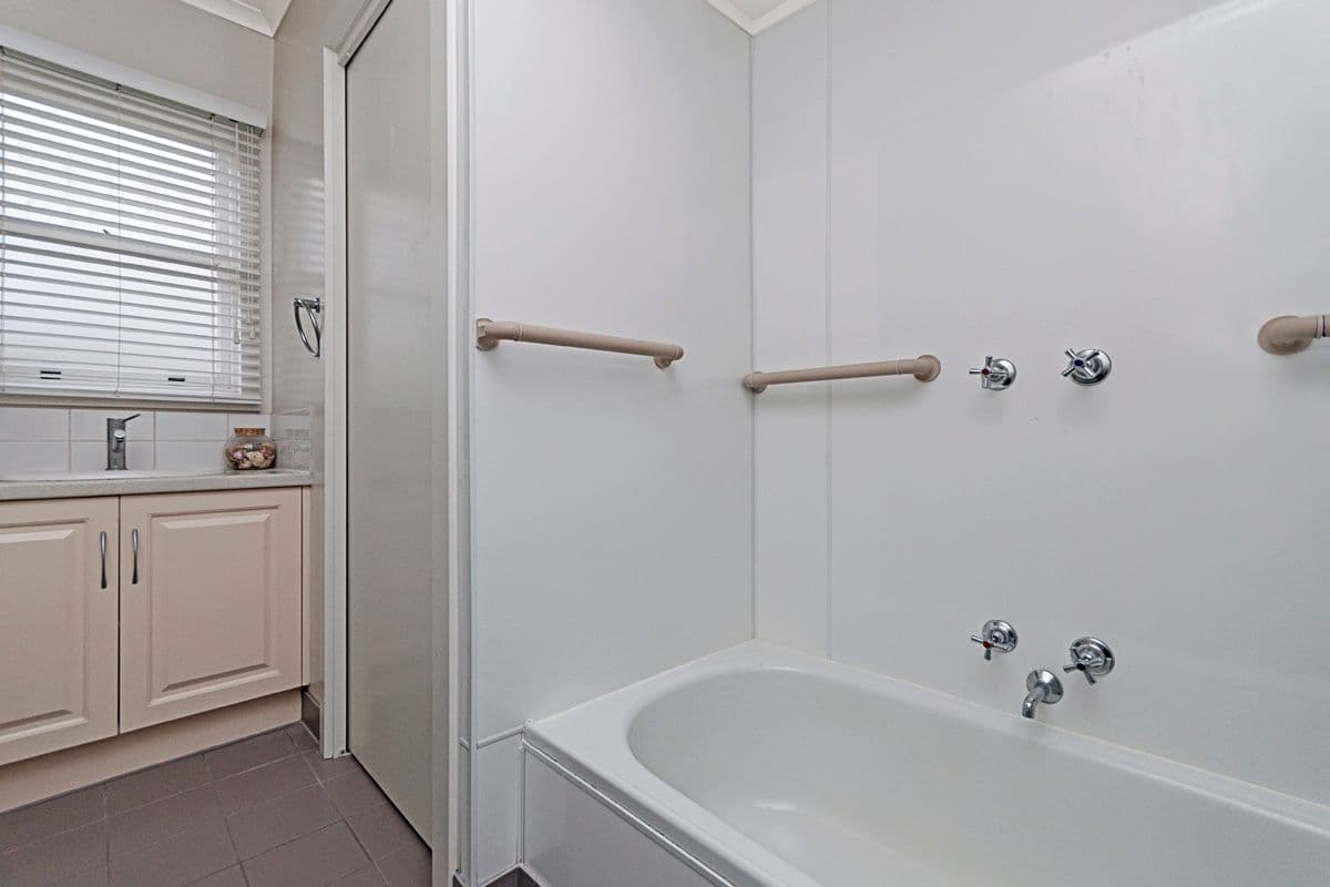 67 Hider Street, Warrnambool VIC 3280, Warrnambool - Thumbnail 6