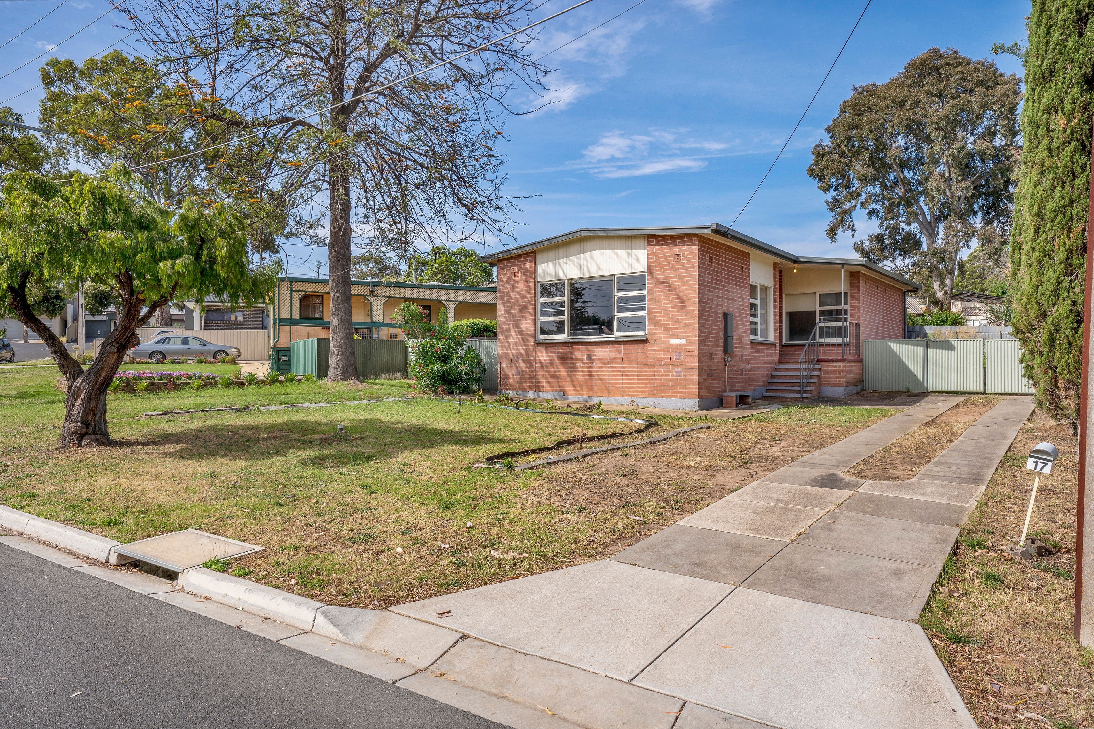 17 Chrysler Drive, Holden Hill SA 5088, Holden Hill - Thumbnail 2
