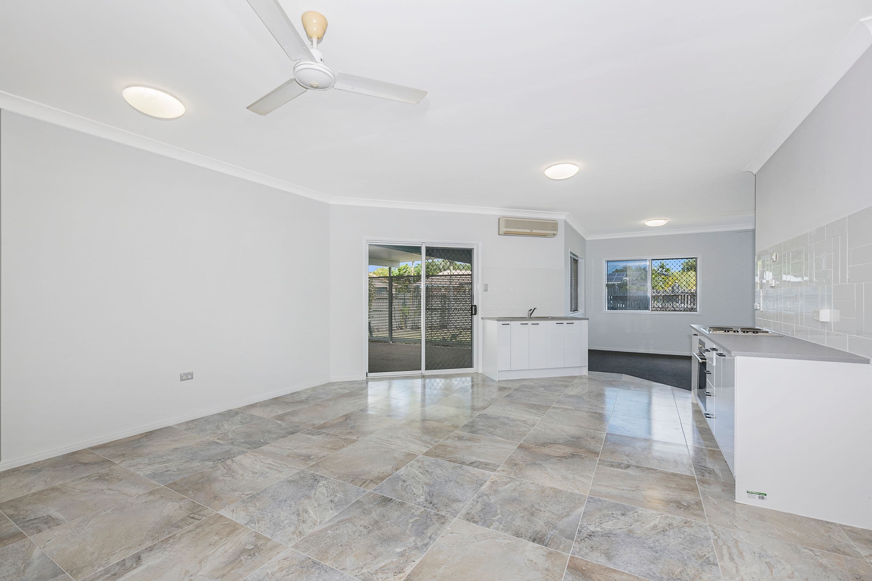 26 Gilmour Crescent, Kirwan QLD 4817, Kirwan - Thumbnail 5