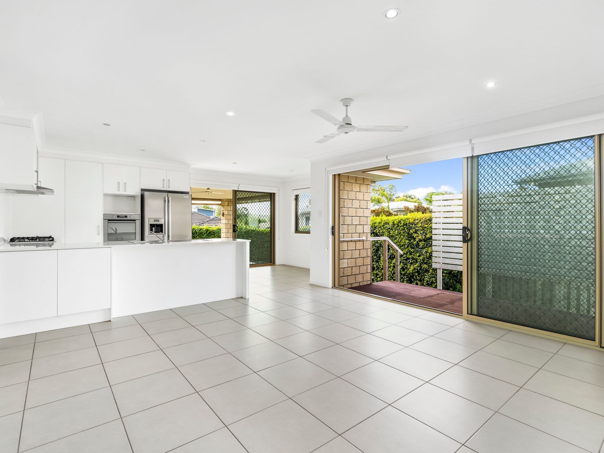 3 Beacon Court, Elanora QLD 4221, Elanora - Image 1