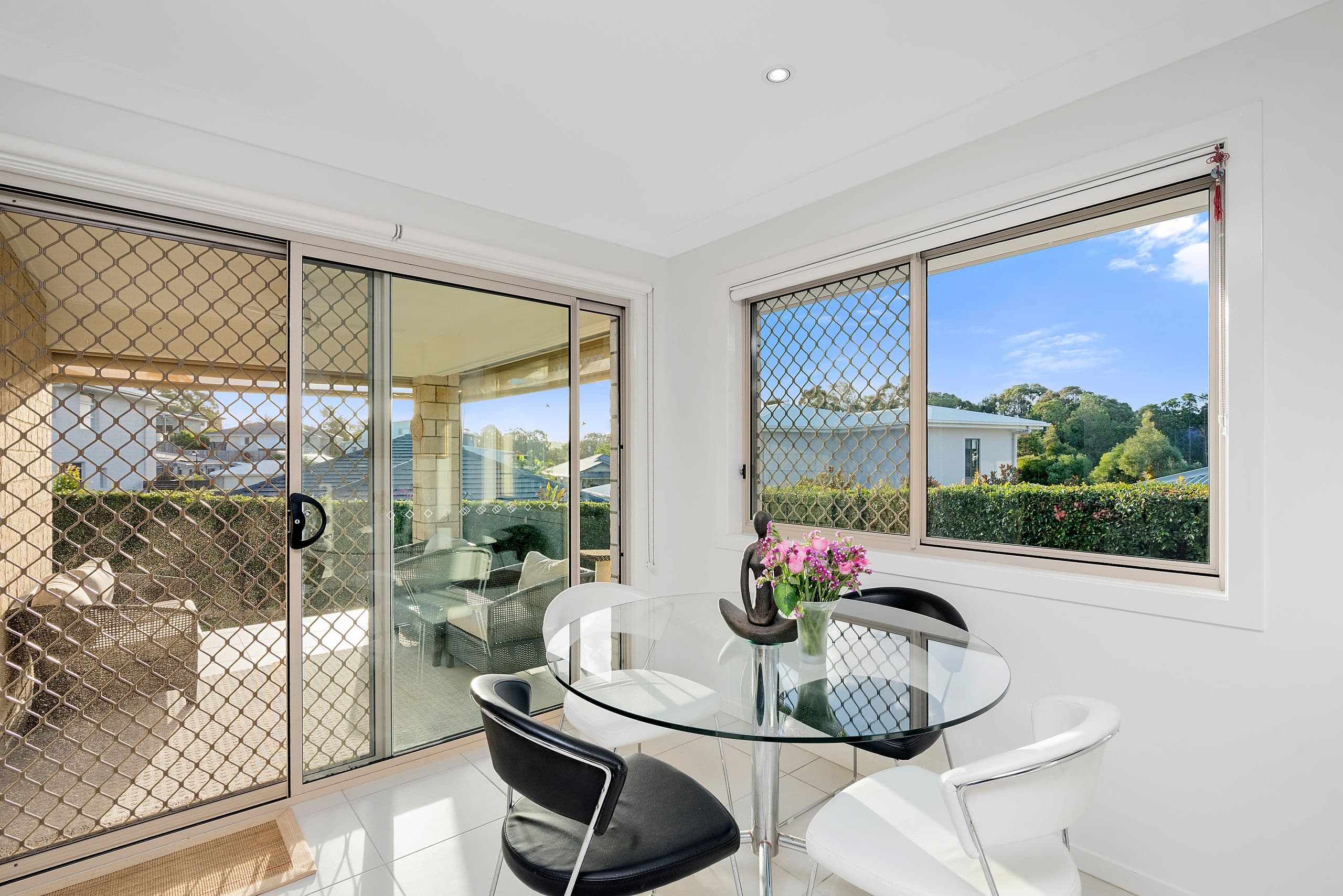 3 Beacon Court, Elanora QLD 4221, Elanora - Thumbnail 3
