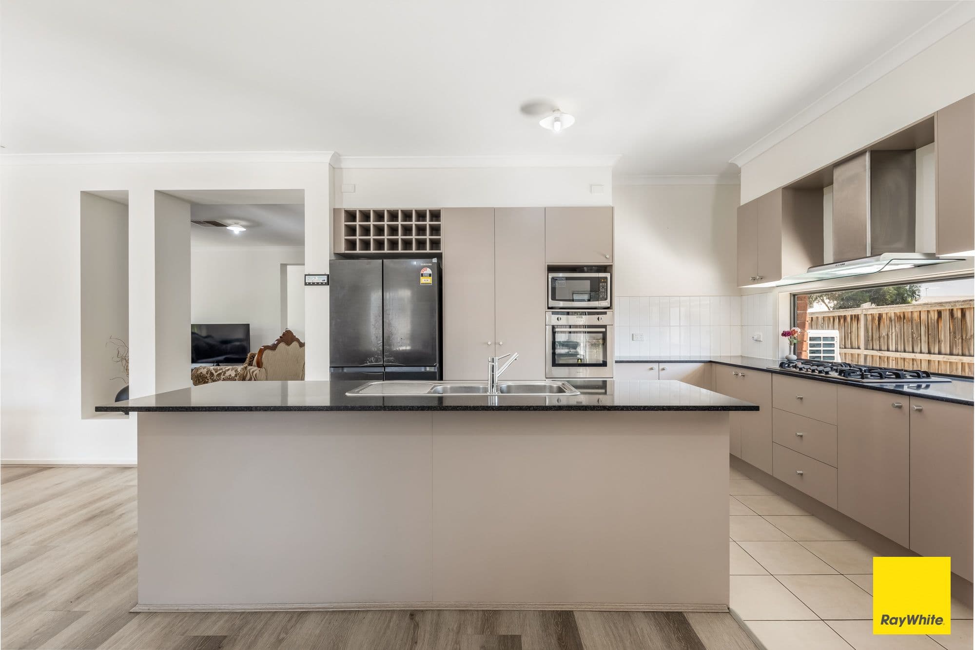 16 Larson Avenue, Tarneit VIC 3029, Tarneit - Thumbnail 7