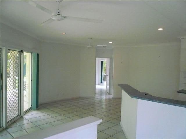 12 Deakin Place, DURACK NT 0830, Durack - Thumbnail 2