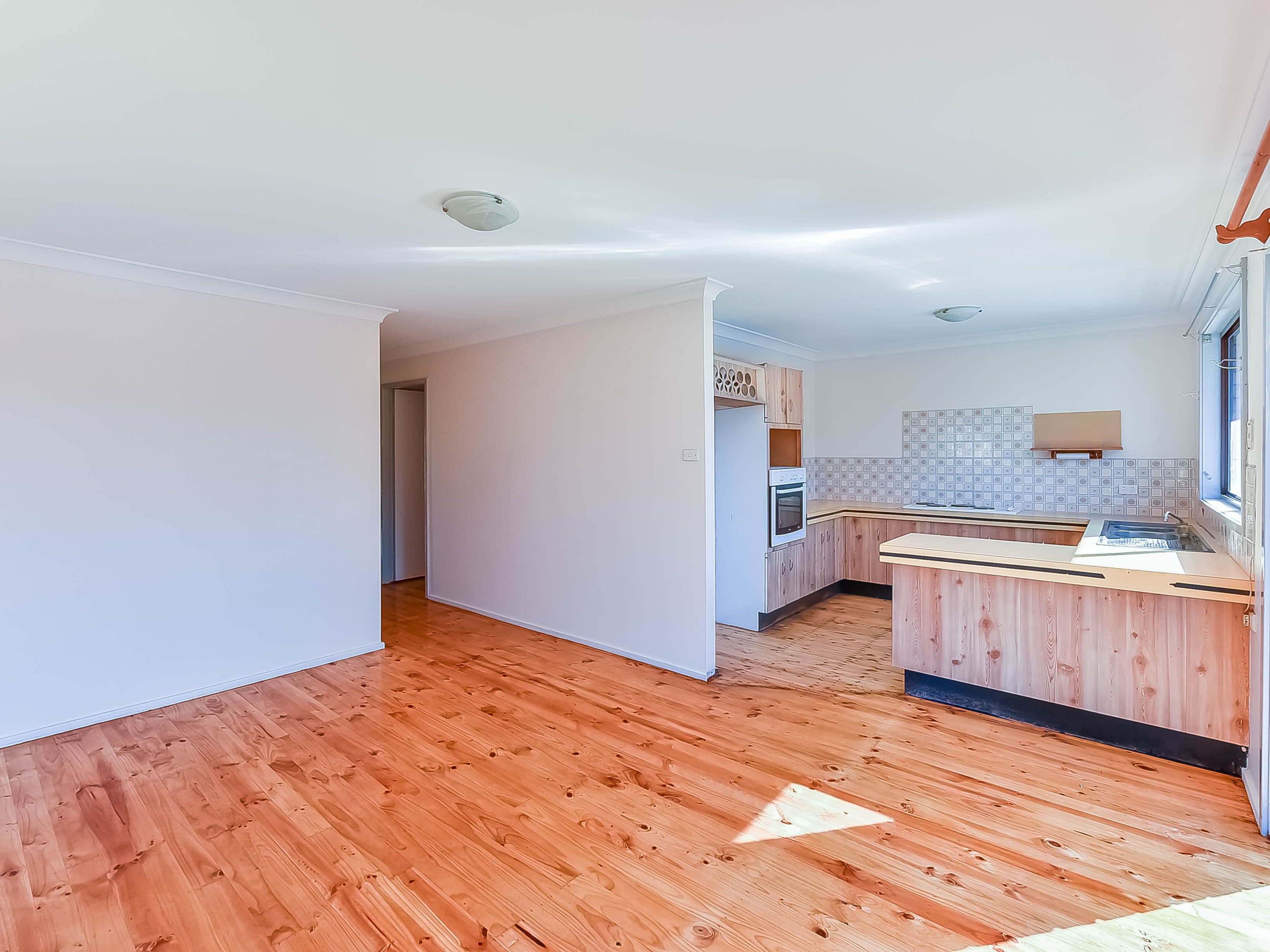 7 Randall Avenue, Minto - Thumbnail 8