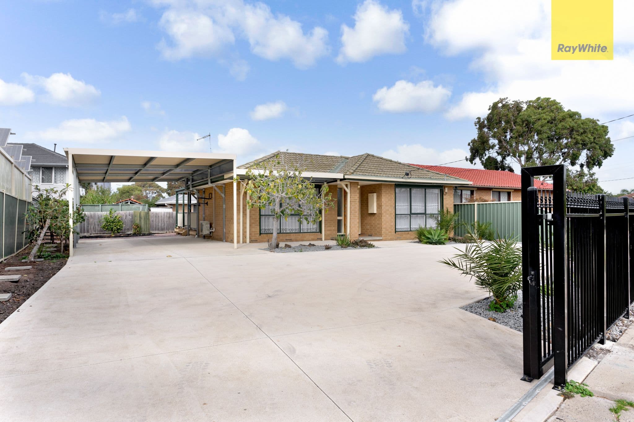 10 Edgeware Close, Kealba VIC 3021, Kealba - Image 1
