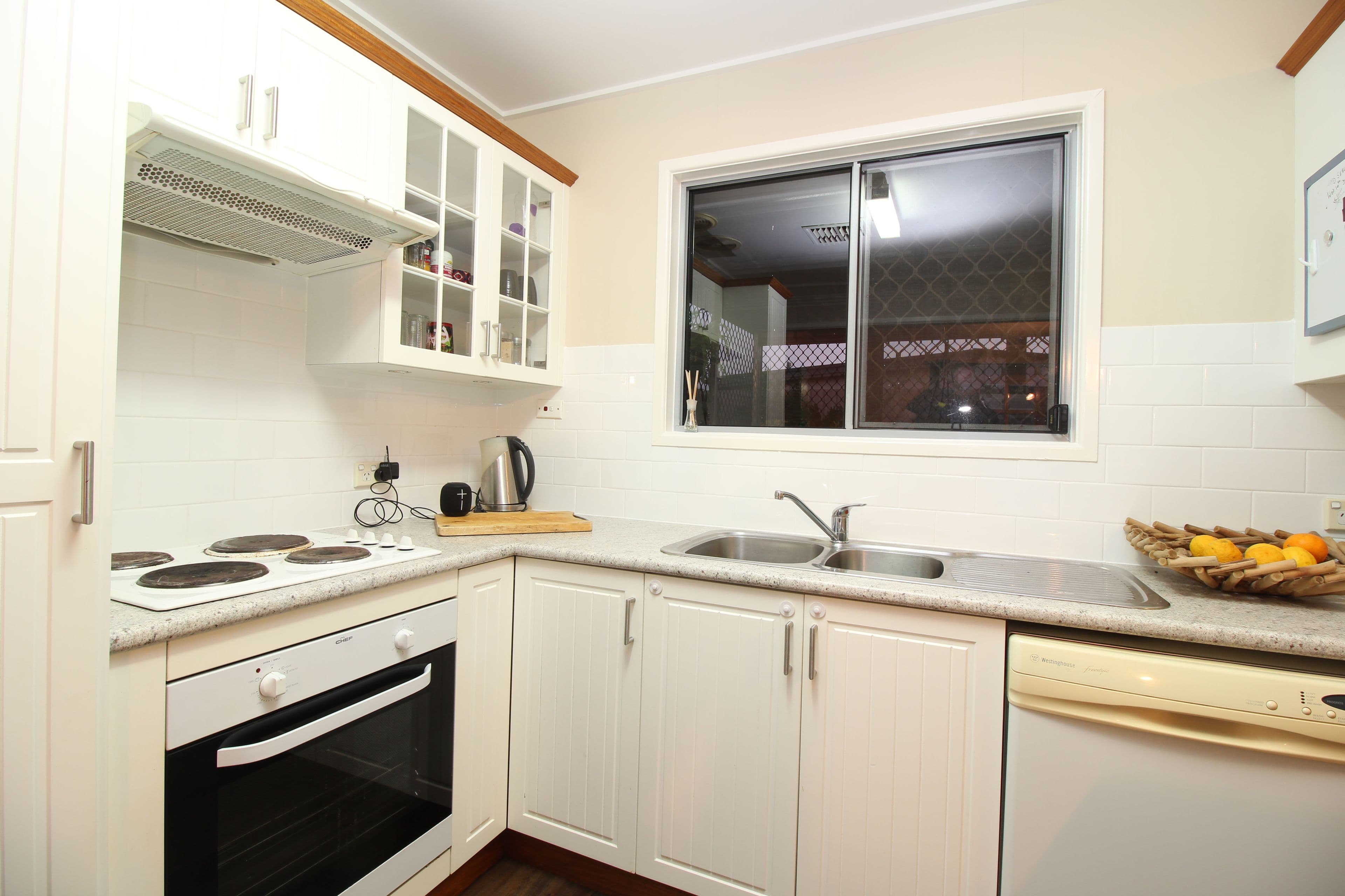 10 Dearden Place, Emerald QLD 4720, Emerald - Thumbnail 8