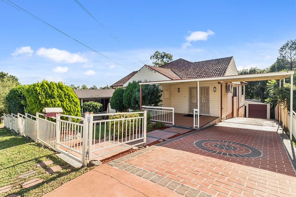 19 Ayrshire Street, Busby - Image 1