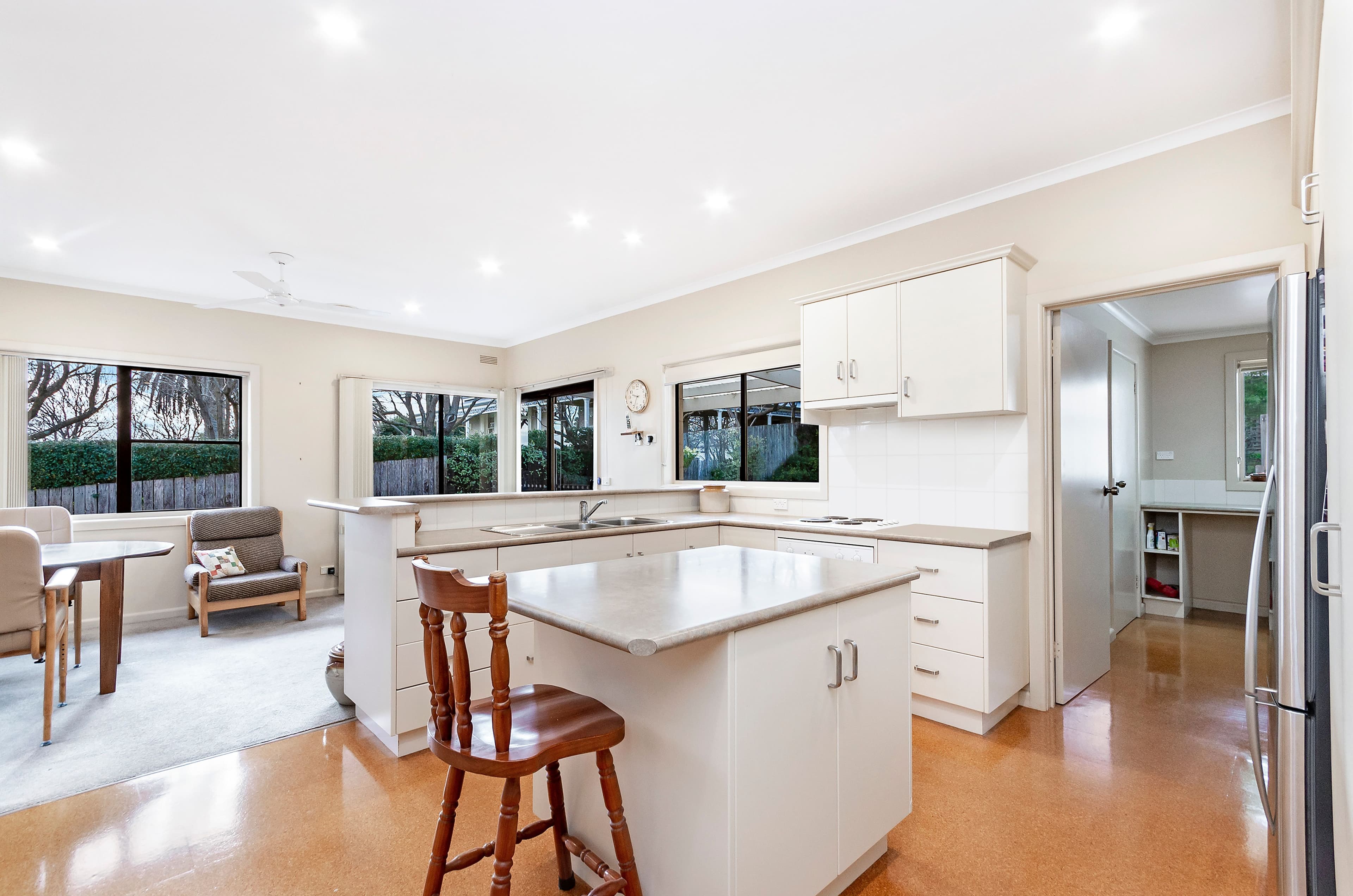 22 Mickle Crescent, Warrnambool VIC 3280, Warrnambool - Thumbnail 3