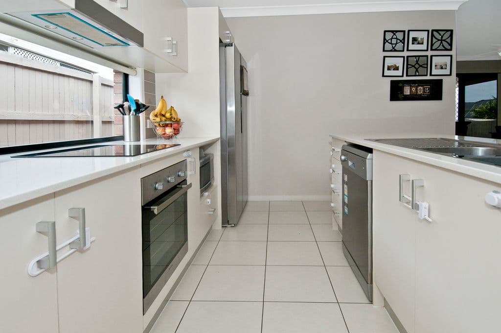 15 Topaz Crescent, Logan Reserve QLD 4133, Logan Reserve - Thumbnail 4