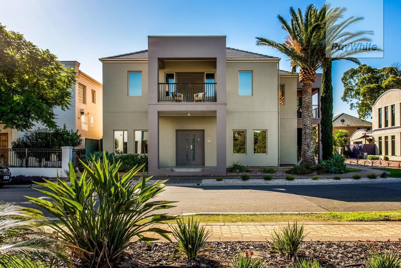 19 Lomond Circuit, Mawson Lakes SA 5095, Mawson Lakes - Thumbnail 2