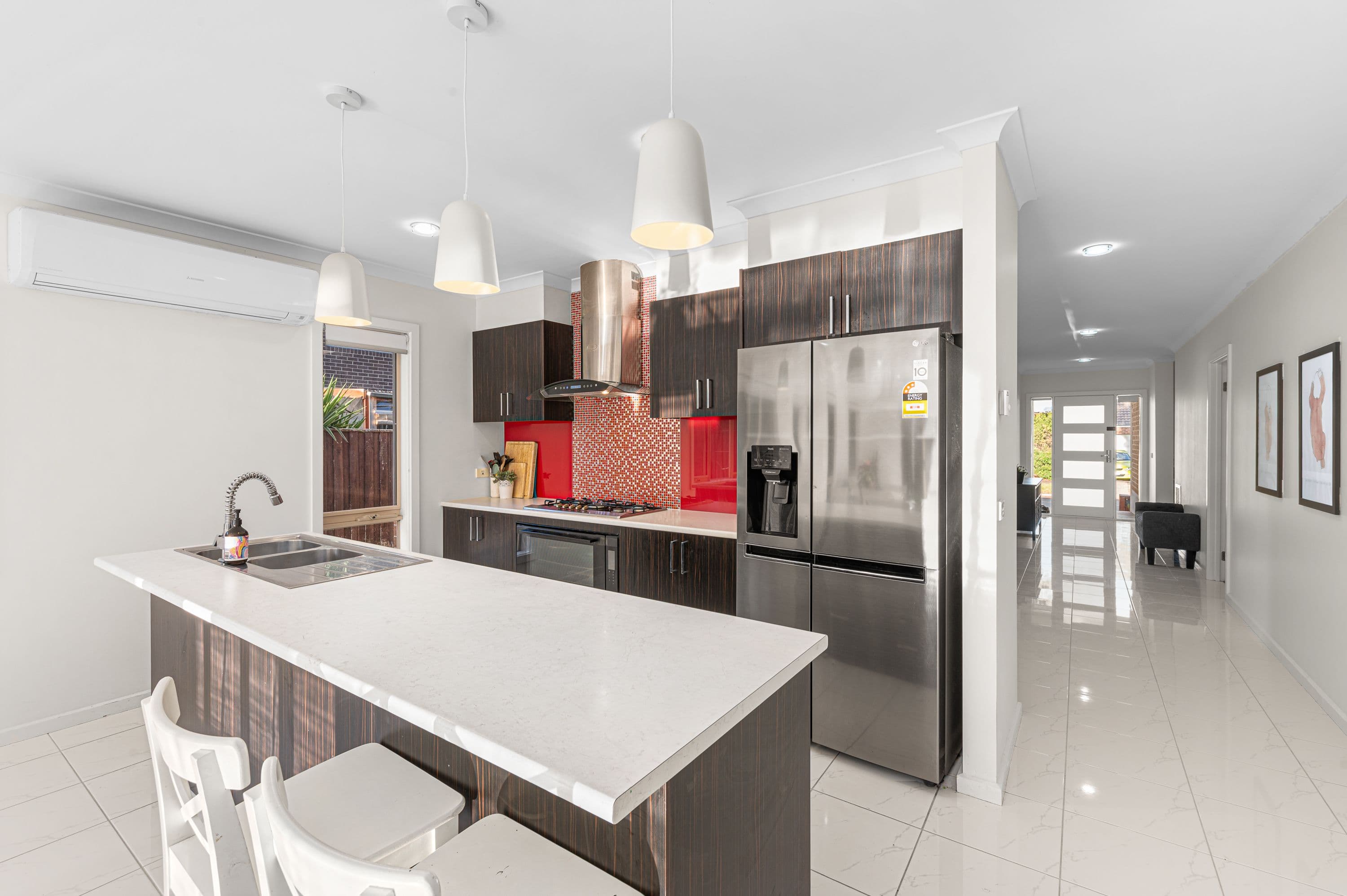 40 Huntingfield Drive, South Morang VIC 3752, South Morang - Thumbnail 2