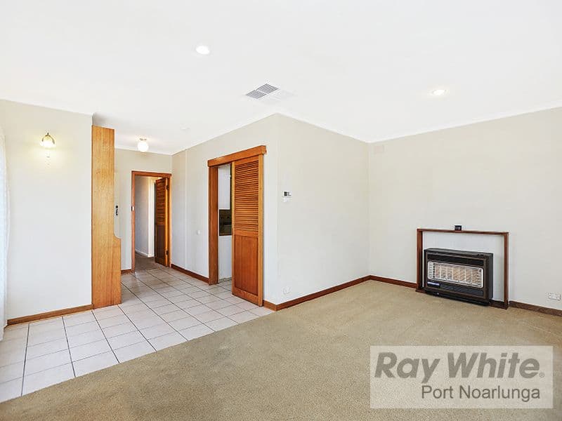 11 Woocalla Street, O'Sullivan Beach SA 5166, O'Sullivan Beach - Thumbnail 4