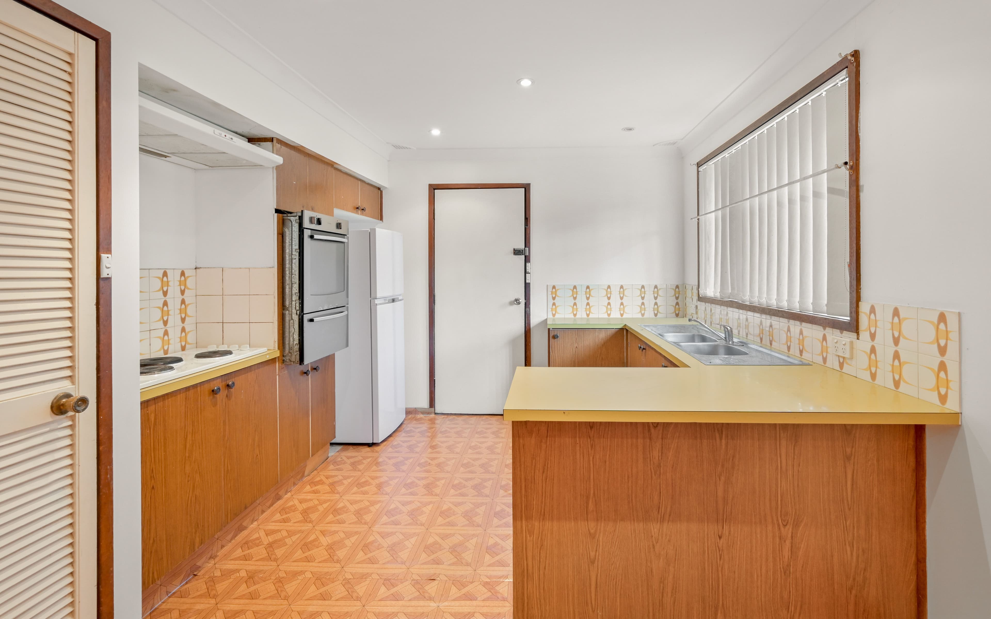 6 Bowerbird Avenue, Ingleburn NSW 2565, Ingleburn - Thumbnail 5
