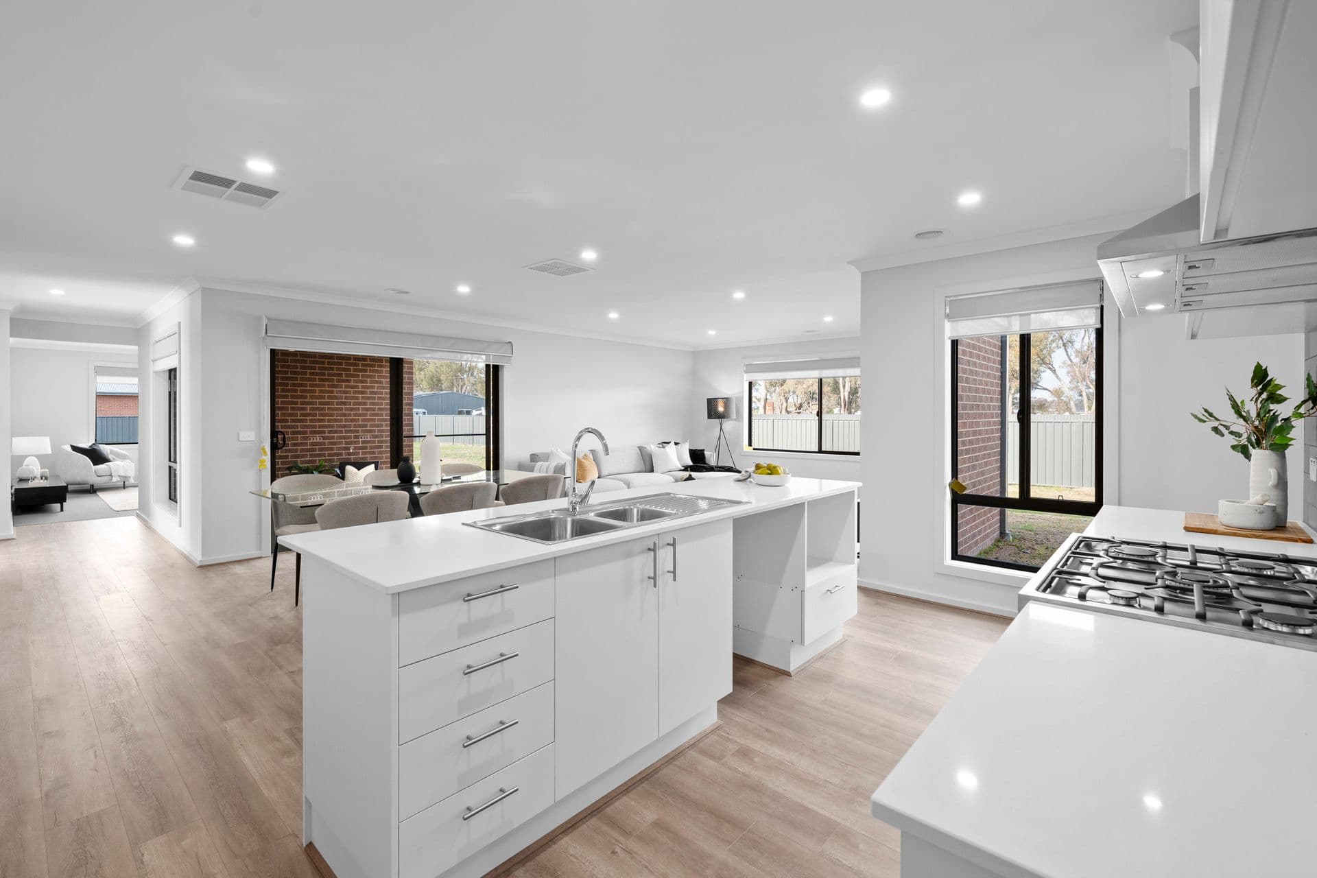 4 Mayfair Drive, Benalla VIC 3672, Benalla - Thumbnail 7