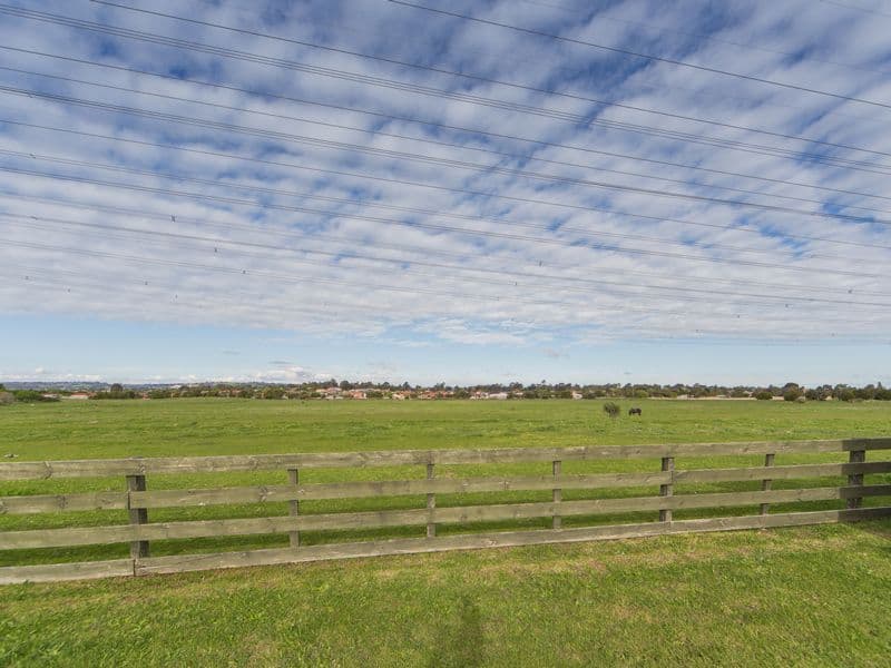 24 HYSSOP Drive, HALLAM VIC 3803, Hallam - Thumbnail 3