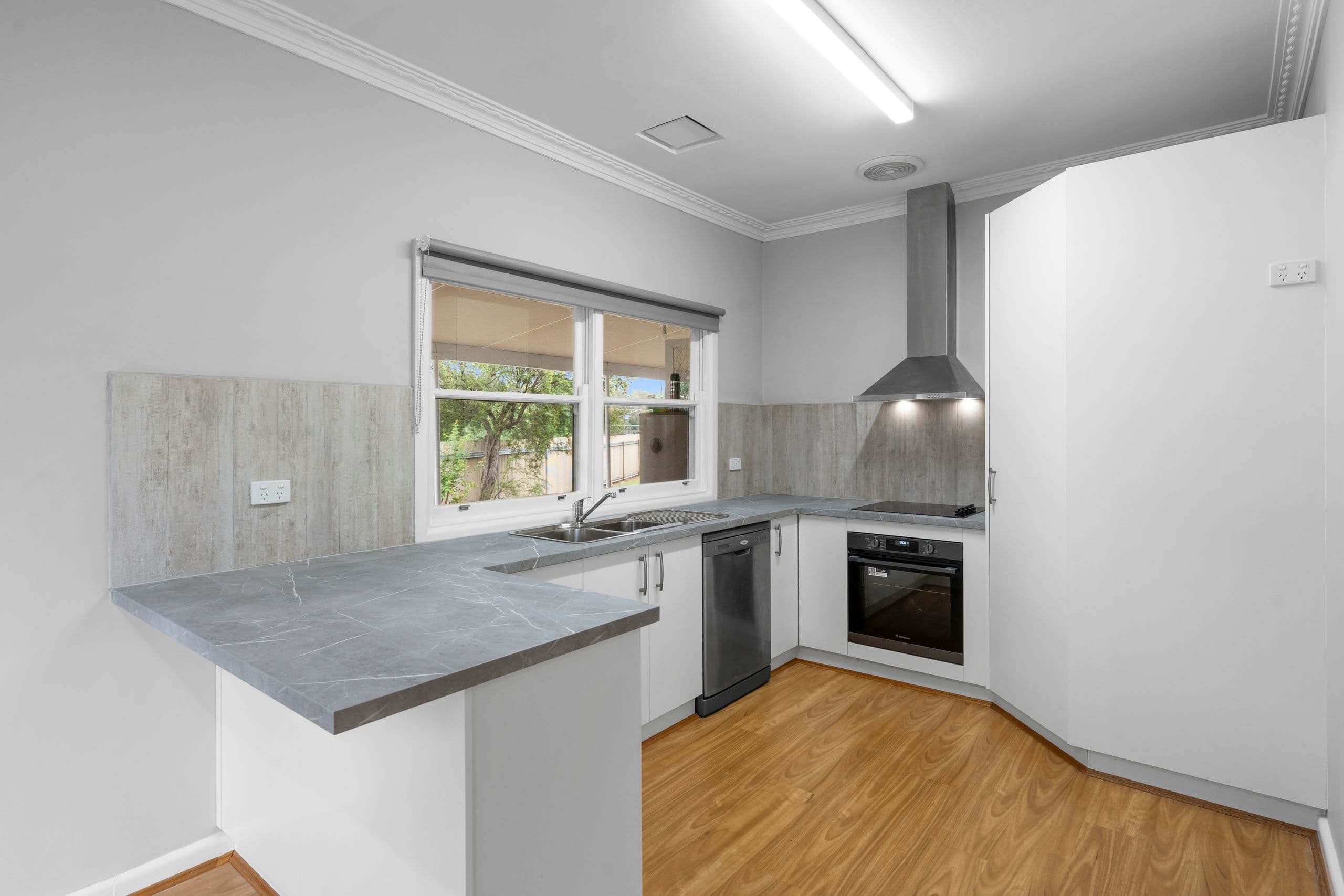 14 Clarke Street, Benalla VIC 3672, Benalla - Thumbnail 5