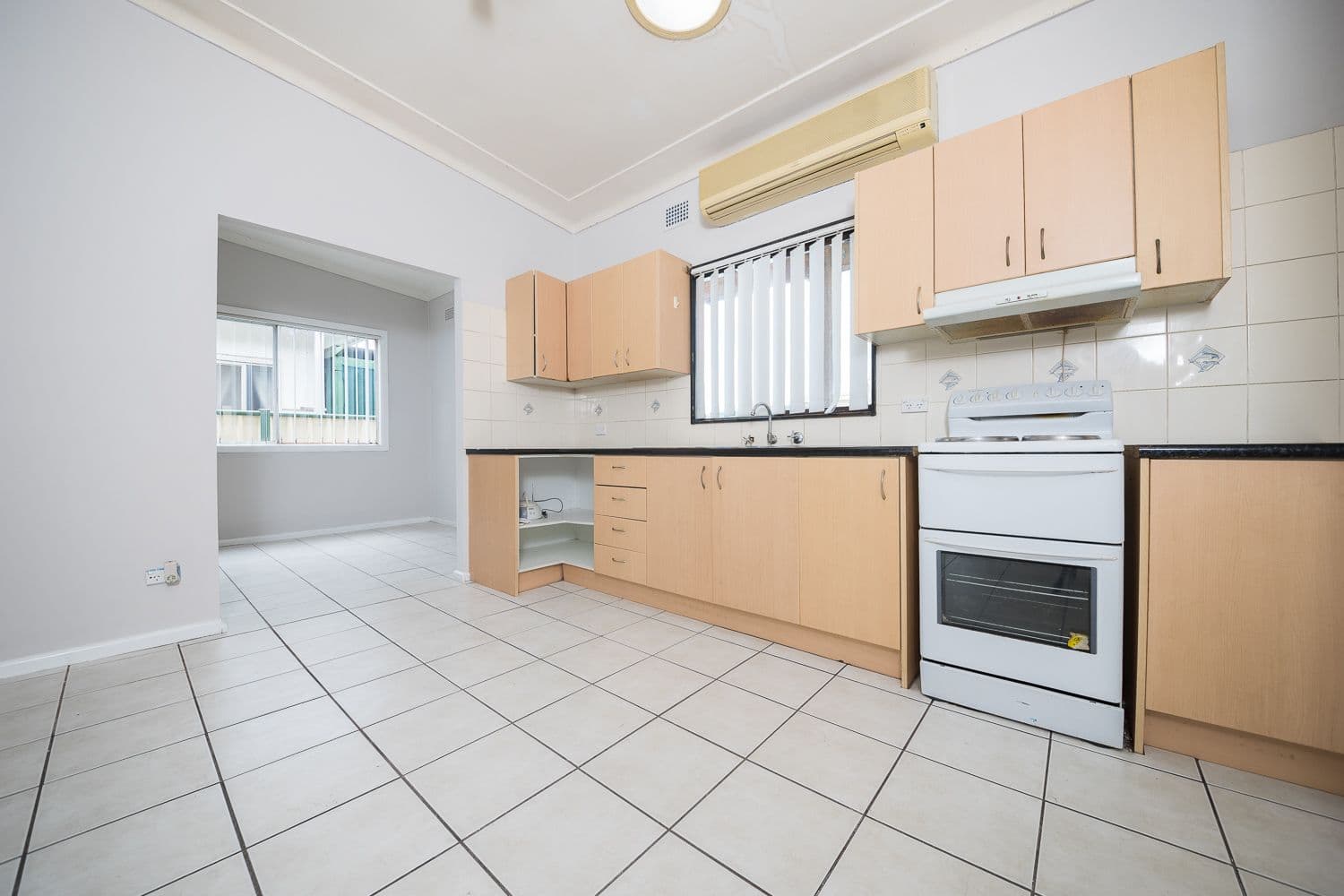 331 Ocean Beach Road, Umina Beach - Thumbnail 2