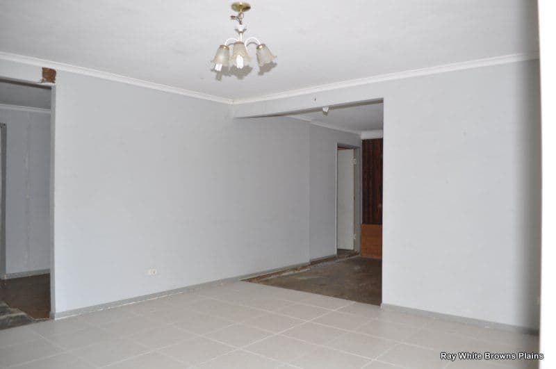 11 Mackellar Drive, BORONIA HEIGHTS QLD 4124, Boronia Heights - Thumbnail 3
