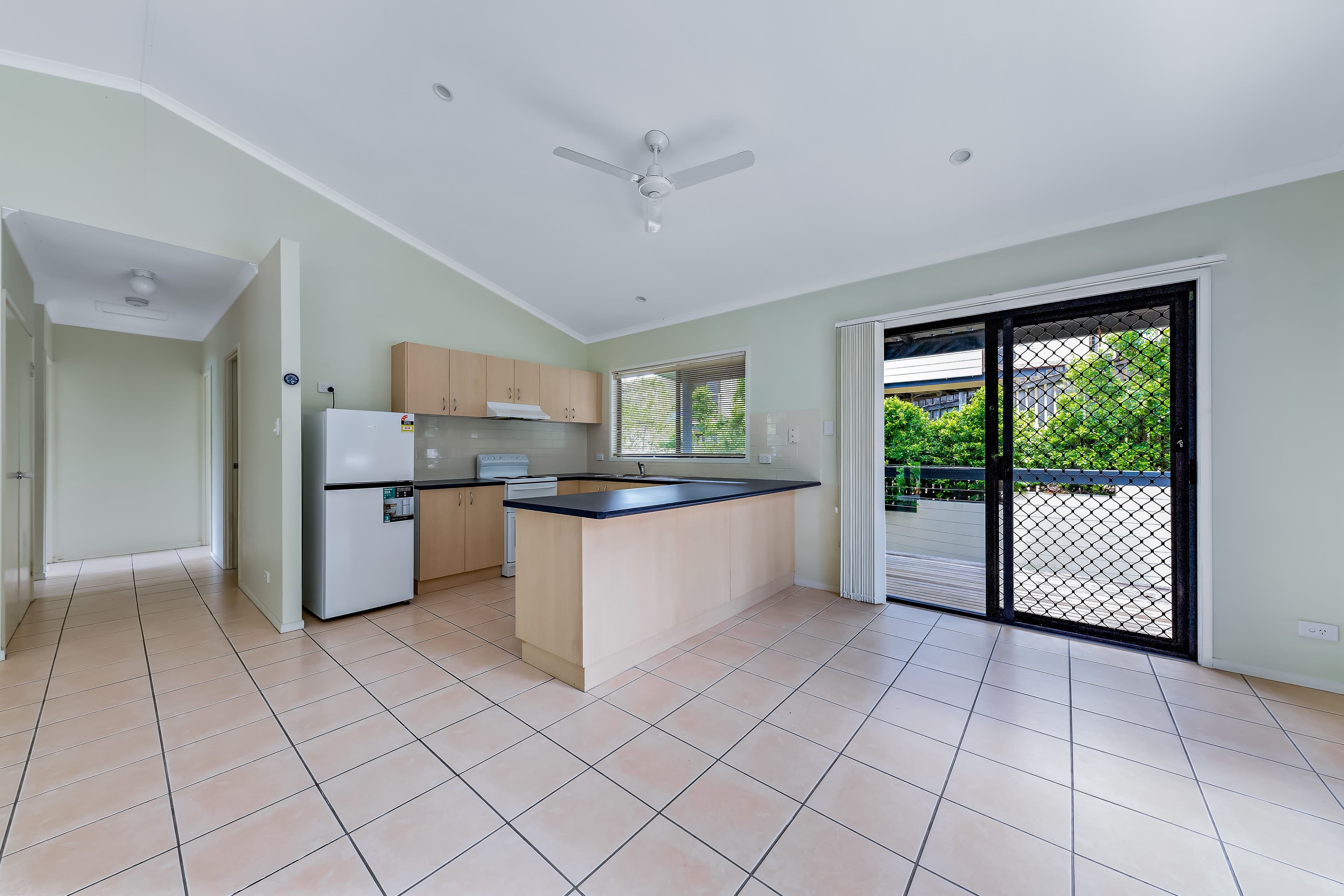 6 Border Drive, Cannonvale QLD 4802, Cannonvale - Image 1