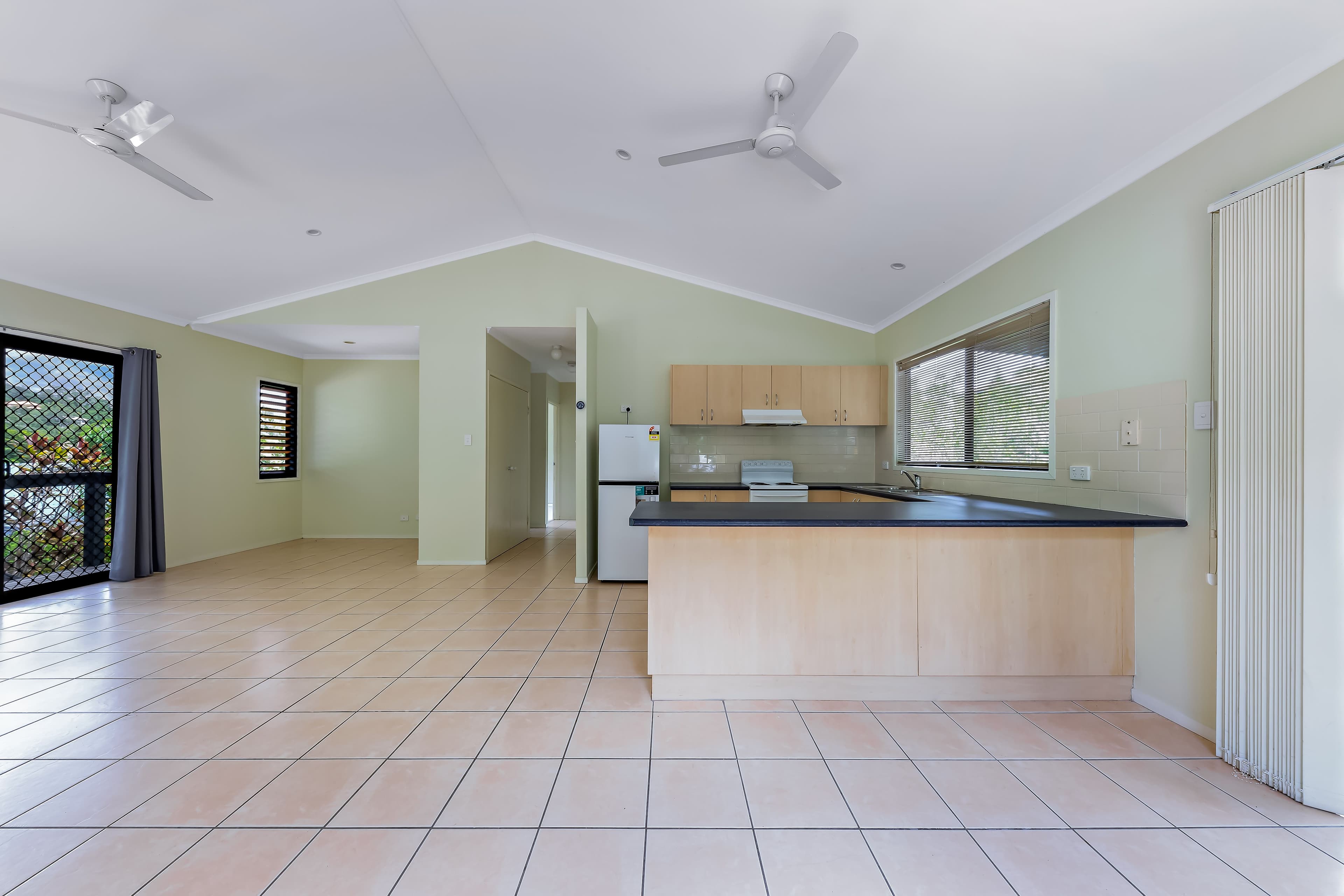 6 Border Drive, Cannonvale QLD 4802, Cannonvale - Thumbnail 3