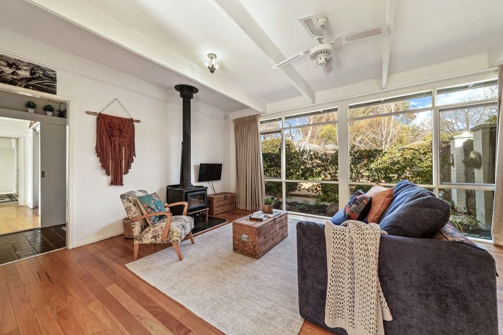 6 Aston Crescent, Cook ACT 2614, Cook - Thumbnail 3