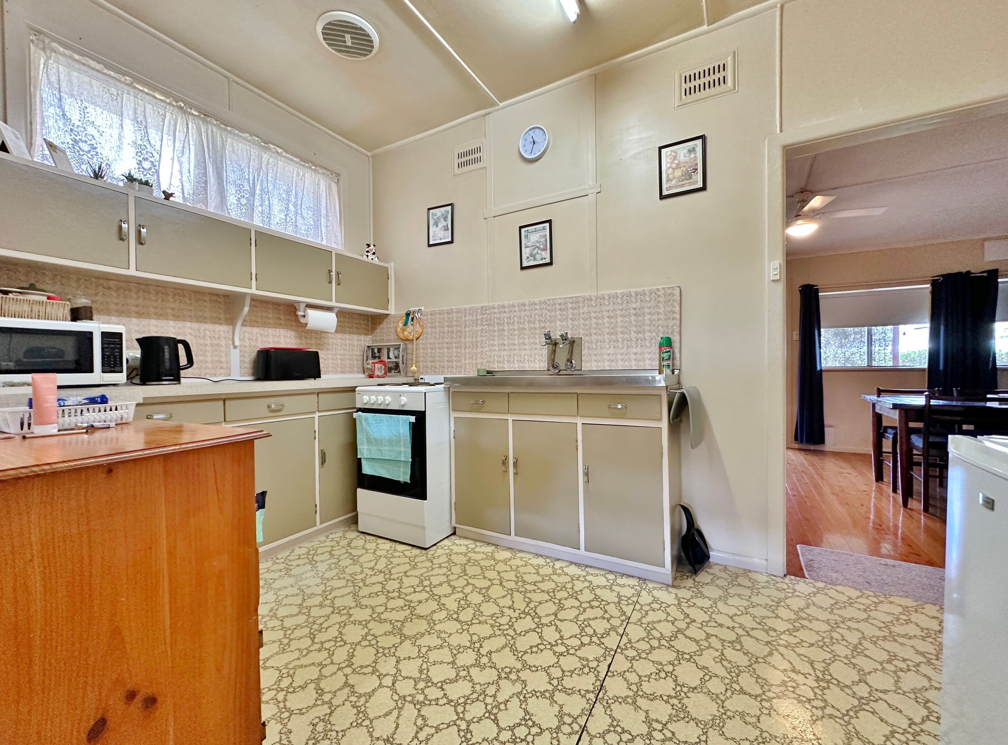 94 Wombat Street, Young NSW 2594, Young - Thumbnail 6