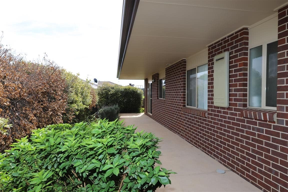 1 Lockeridge Drive, Tumut - Thumbnail 3