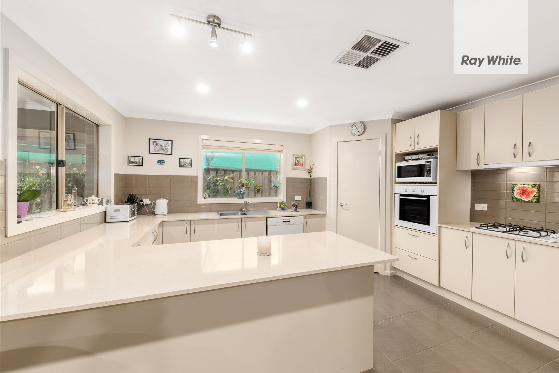 17 Gander Street, Doreen VIC 3754, Doreen - Thumbnail 3