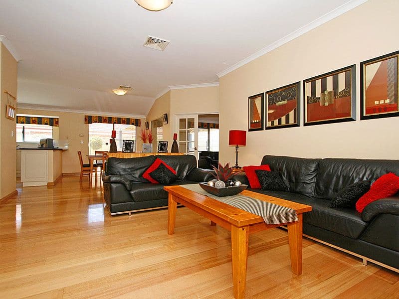 3/66 Gloucester Avenue, Berwick, Berwick - Image 1