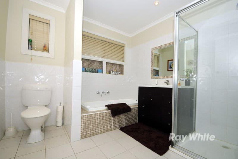 5 Suffolk Road, DANDENONG NORTH VIC 3175, Dandenong North - Thumbnail 5