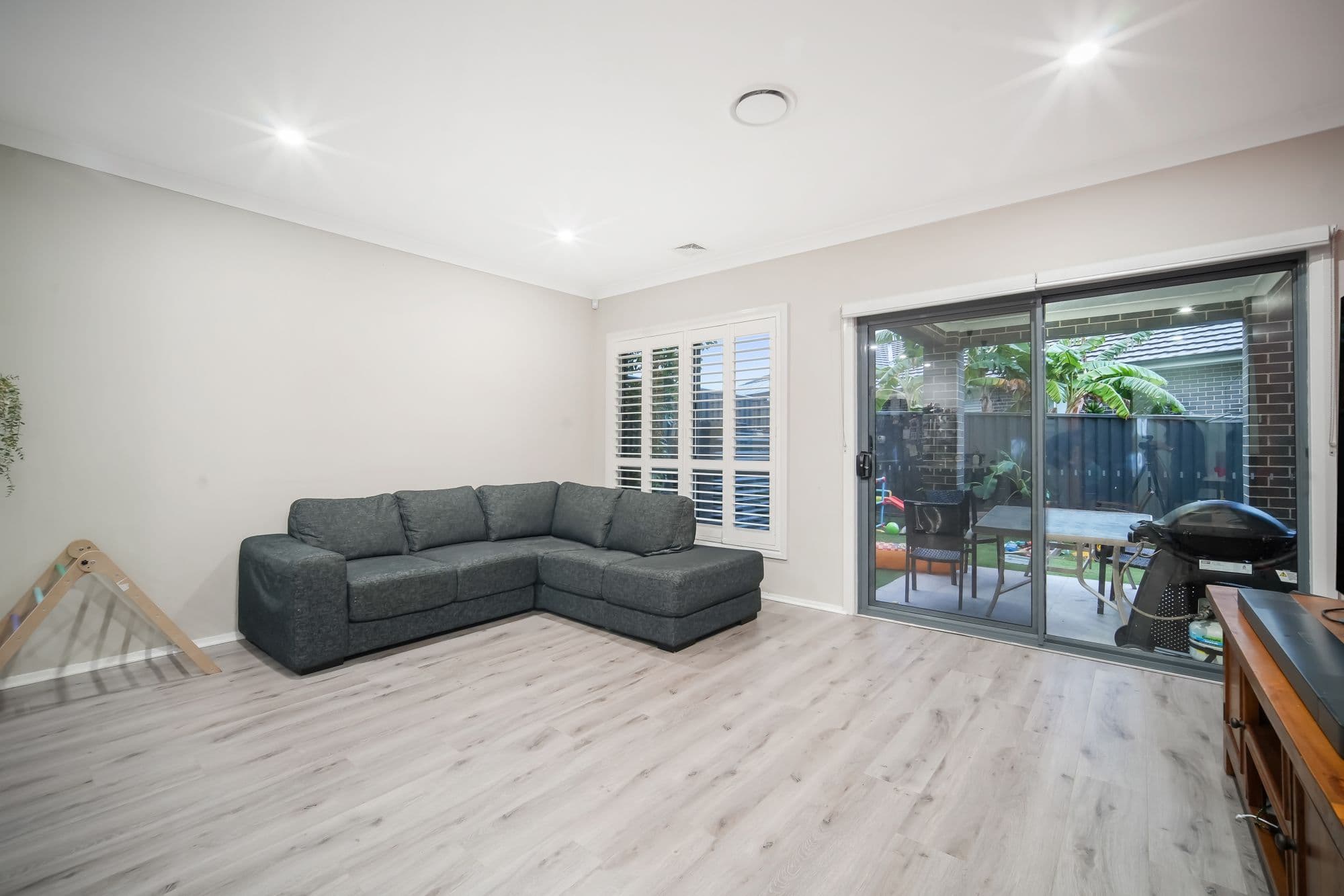 37 Carcoola Way, JORDAN SPRINGS NSW 2747, Jordan Springs - Thumbnail 2