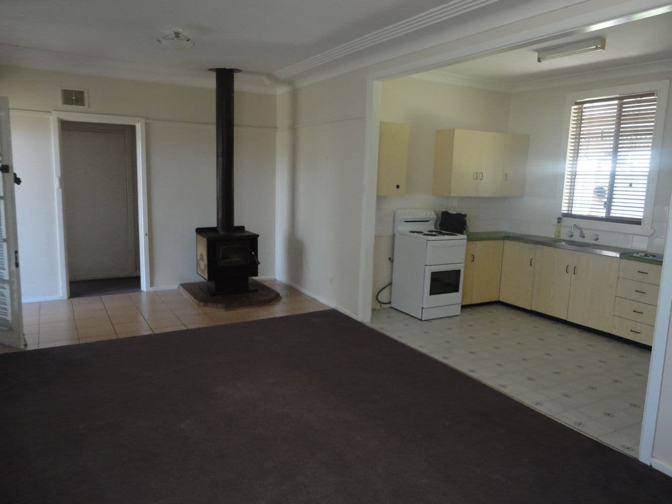 167 Vesper Street, TEMORA NSW 2666, Temora - Thumbnail 2