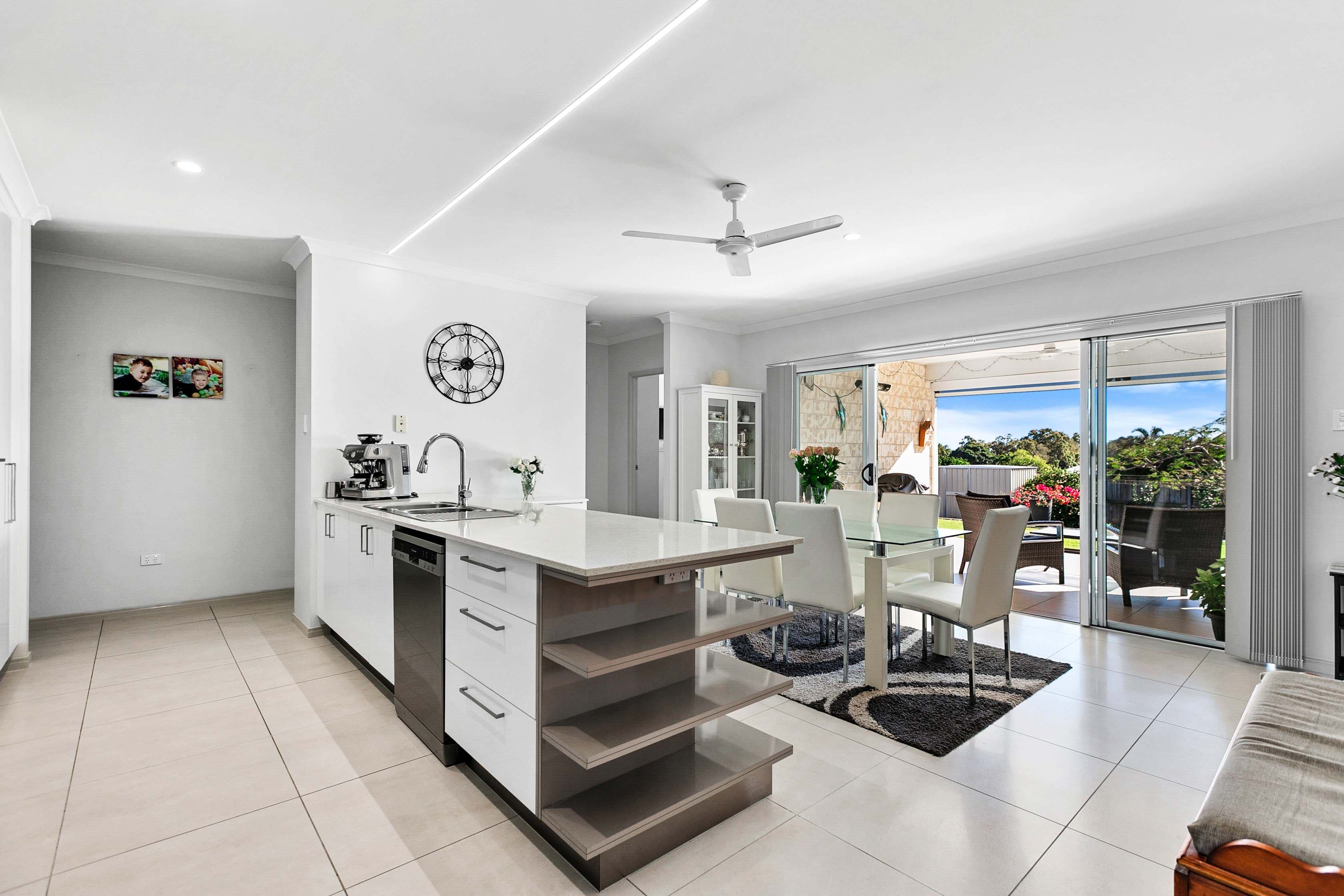 18 Bronte Place, Urraween QLD 4655, Urraween - Thumbnail 5