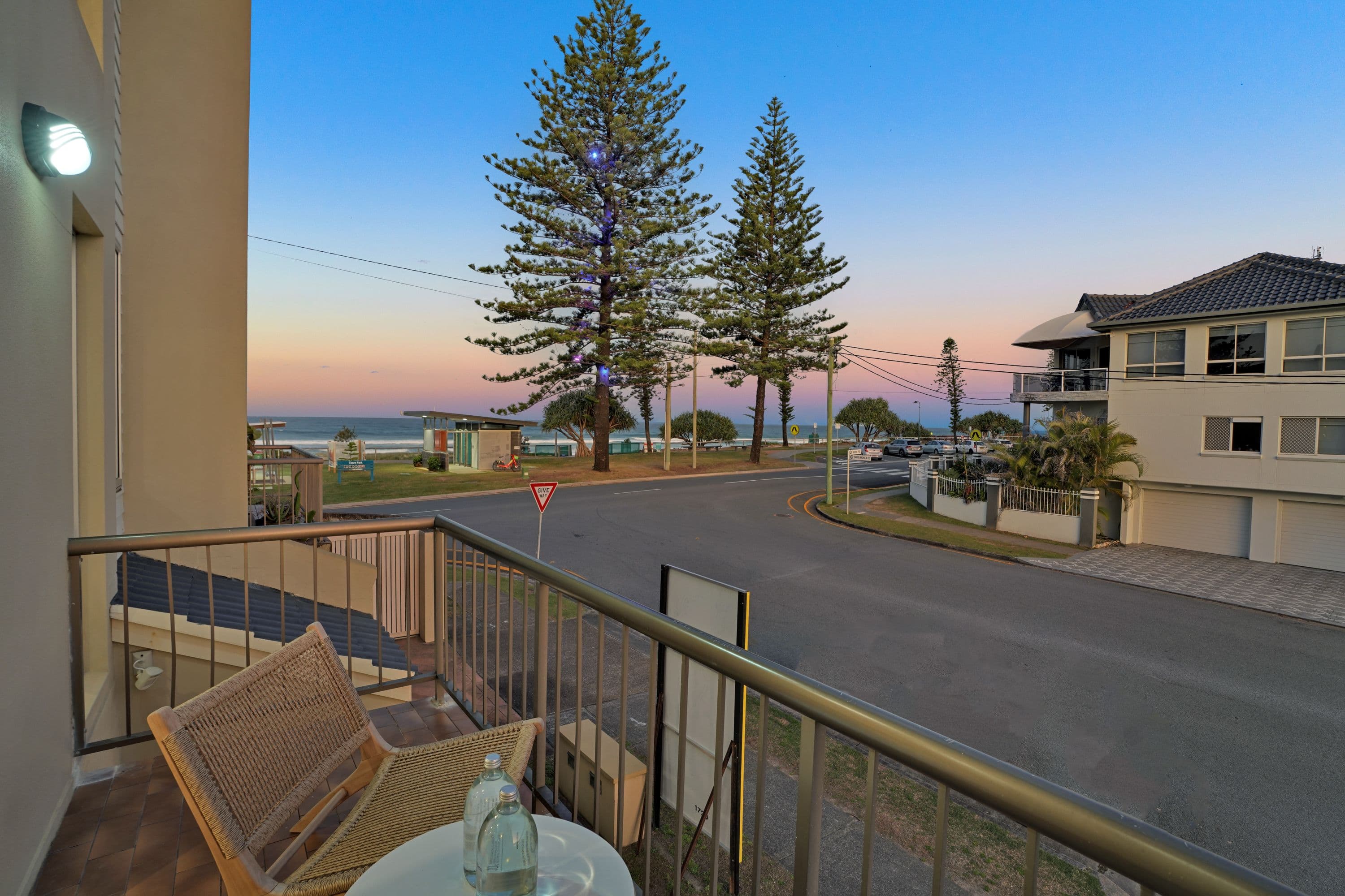 86 Marine Parade, Miami QLD 4220, Miami - Thumbnail 5